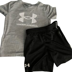 Under Armour Gray and Black Athletic Matching Set